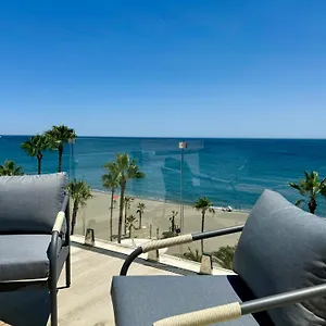 Sunnypalms - Beachfront Penthouse With Stunning Sea View Apartment